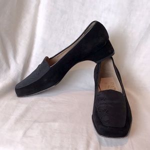 FERRAGAMO Suede Pump/Loafer